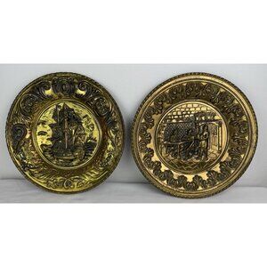 Vintage Peerage English Pub Scene/Mayflower 12" Hammered Brass Plates - Set of 2